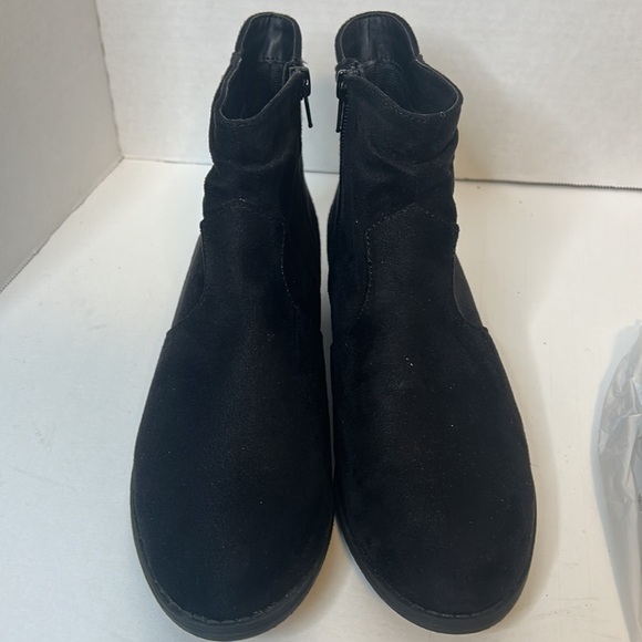 City Classfied Black Zip Boots 7.5 Ankle Booties - Picture 2 of 5